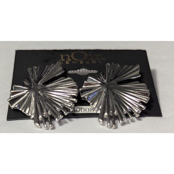 nOir Beveled Rippled Silver Tone Statement Earrings - Picture 2 of 3